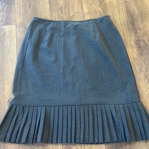 Skirtology size 8 ruffled